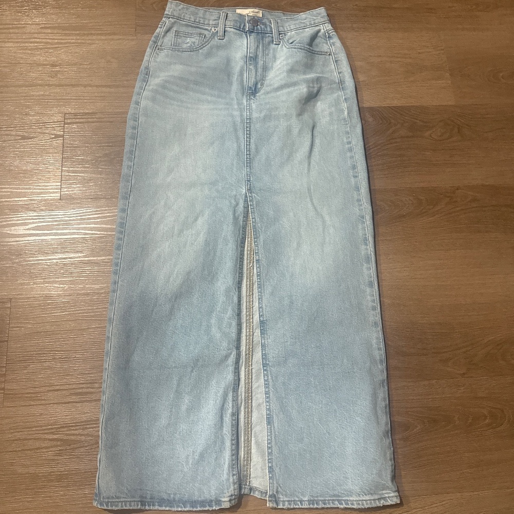 Denim skirt